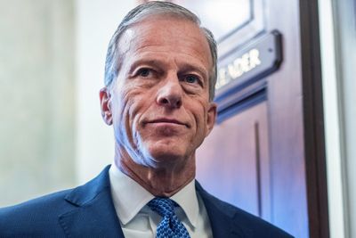 Trump outburst sends Senate back to drawing board for DHS deal