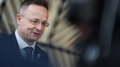 Hungarian foreign minister admits calling Russia's Lavrov during key EU meetings