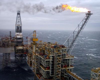 More North Sea drilling will put UK at mercy of fossil fuel markets, ministers say