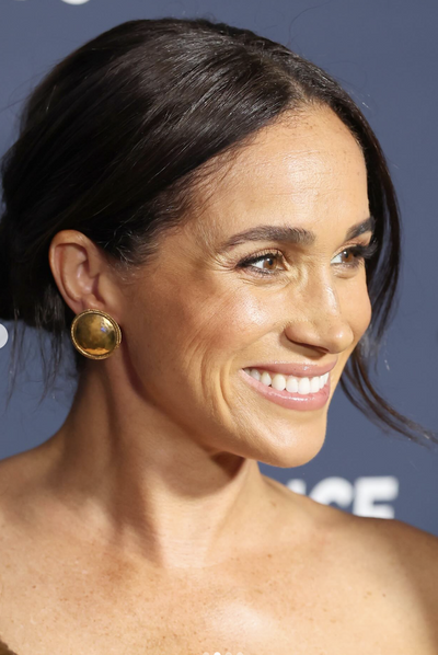 The Princess Diana Accessory Meghan Markle Keeps Styling Into Every Celebrity Look