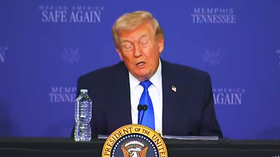 ‘Sleepy Donald’: Trump zonked out AGAIN at public event, fitness for office in serious doubt