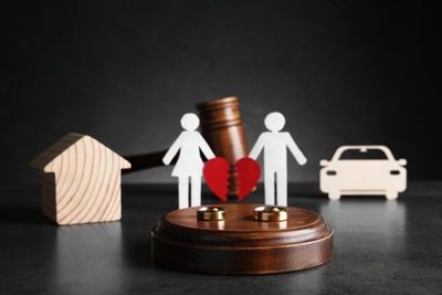 7 Smart Ways to Protect Your Credit Before Divorce Wrecks Your Score