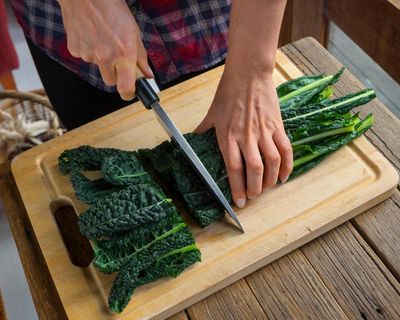 What’s the best material for a chopping board, and how to avoid mould?