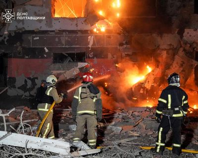 Russia fires nearly 1,000 drones in one of its largest aerial attacks on Ukraine