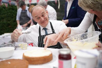 Ed Davey dismisses threat from ‘dangerous’ Greens at local elections