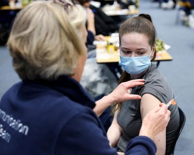 Meningitis B vaccine scheme widened to include some year 11 pupils in Kent