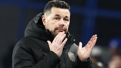 Lens oppose postponement of crunch Ligue 1 clash with PSG