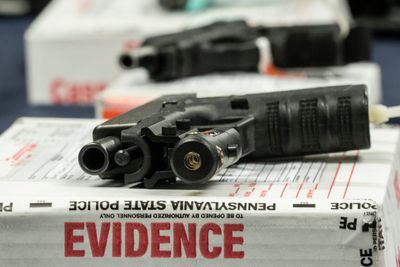 Group's report highlights how guns in the US get from legitimate stores to crime scenes