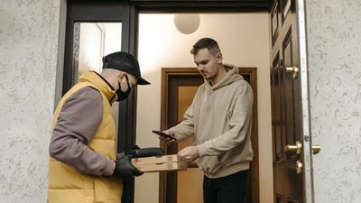 A delivery driver just received the ‘best tip ever’ and it wasn’t cash or a check, but a stowaway that wouldn’t say goodbye