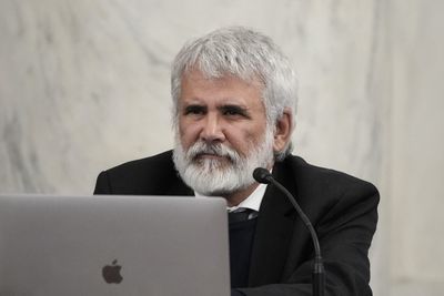 CDC vaccine adviser Malone steps down to avoid ‘drama’