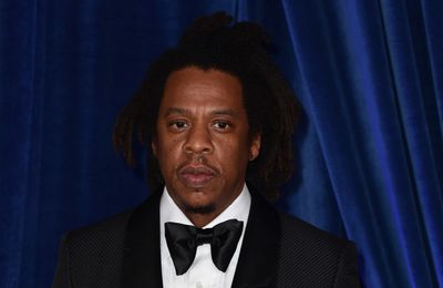 Jay-Z: Drake and Kendrick Lamar feud isn't 'helpful'