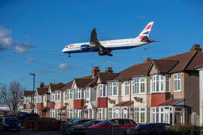 Revealed: The worst London postcodes for airplane 'flight blight'