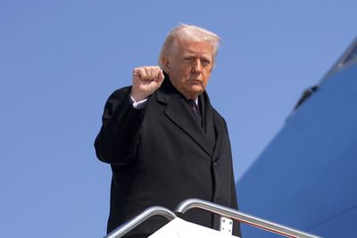 On Iran, Trump is open to a deal but he also has 'a fist, waiting to punch you in the [expletive] face,' a White House insider says