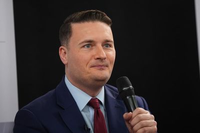 Meningitis outbreak: ‘We’re not out of the woods yet,’ says Streeting