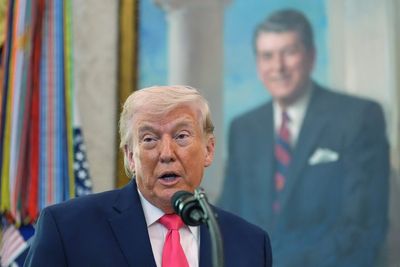 White House staffers ‘baffled’ over Trump claiming Iran gave him a prize related to Strait of Hormuz: report