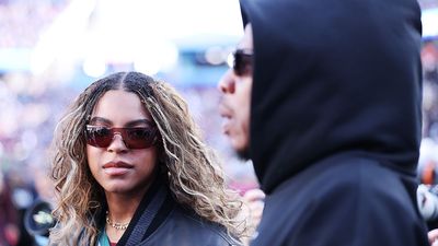 “She has perfect pitch. If she hears a song, she’ll be like, ‘Play it again,’ and then she’ll teach herself”: Jay-Z says that his daughter Blue Ivy is a “crazy pianist” who has a rare musical gift