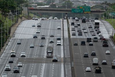 Honolulu Traffic Cams May Soon Ticket For Registration, Safety Checks
