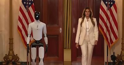 Melania Trump’s Moment With Robot Has Everyone Spotting The Same Strange Detail