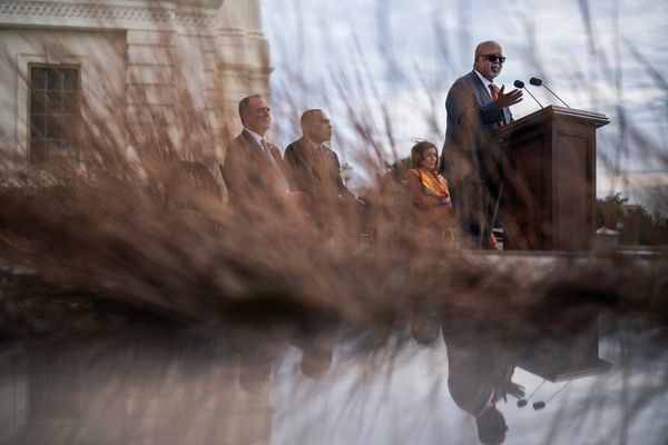 Democrats’ plaque ceremony was missing two things