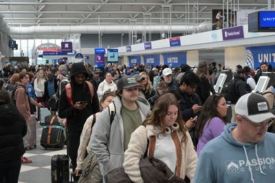World Cup fans face 'dire situation' at US airports as passengers face record security queues