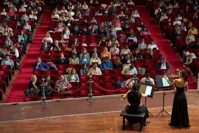 A soothing study session: Students cram in Amsterdam’s Concertgebouw as musicians play