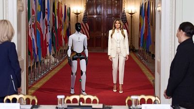 Melania Trump brings humanoid robot and vision of AI classroom to global education summit