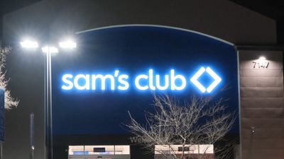 I Asked ChatGPT To Build a Frugal Sam’s Club Grocery Budget — Here’s What It Cut First