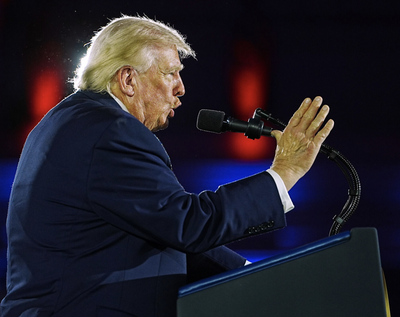 Is Donald Trump Sick? POTUS' 'Nuclear Orange' Appearance At NRCC Dinner Sparks Fresh Health Concerns