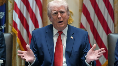 'Keep ‌blowing them away': Trump renews warning as he claims Iran 'begging' for deal