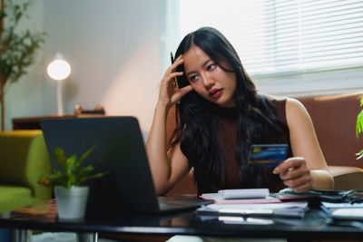 Gen Z’s credit score is in free fall as delinquencies rise under Trump’s student loan crackdown