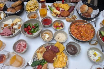 From pickle stores to Michelin stars: Exploring Istanbul through its rich and unique food