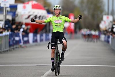 Coppi e Bartali: Filippo D'Aiuto holds off sprinters with late attack to win stage 2