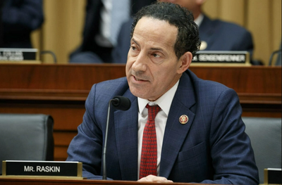 Top House Judiciary Democrat Alleges DOJ Disclosed Evidence on Trump's Mishandling of Classified Documents