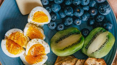 Crash by 10 am? A glucose expert explains how to change your breakfast for the better