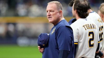 Why Brewers Manager Pat Murphy Refused to Shake His Own Players’ Hands in Pregame Intros