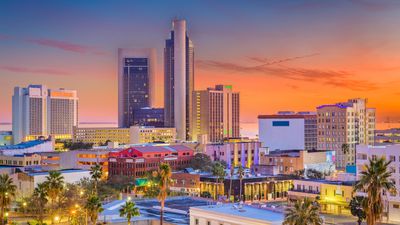 5 Cities Where You Can Retire for $1,500 a Month and Enjoy Summer Year-Round