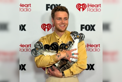 Who Is Alex Warren? Homeless Teen Who Lost His Dad, Was Kicked Out, And Won 2026 iHeart Song of the Year
