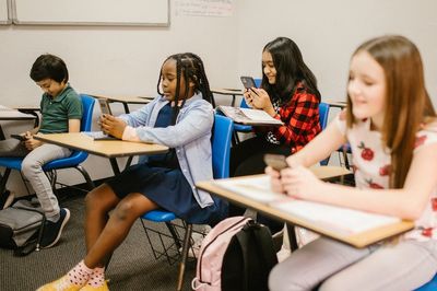 Over 30 schools in London borough ban smartphones - as new guidelines for screen time introduced