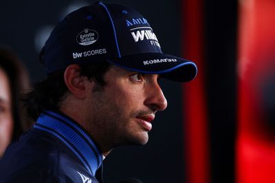 Carlos Sainz faces "defining moment" at Williams, says James Hinchcliffe