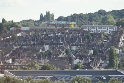 Mortgage deals ‘trickling back on to market but at higher rates’