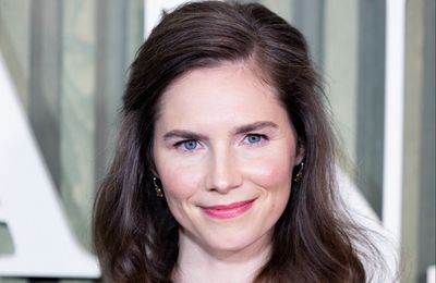 Amanda Knox does comedy to 'laugh at the bad things that have happened'
