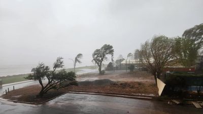 'Harrowing' night as cyclone devastates remote towns