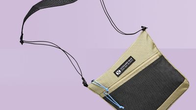 Patagonia’s go-to EDC crossbody has a new challenger from ultralight-specialist Gossamer Gear