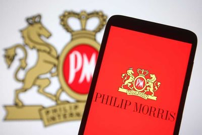 Here's What to Expect From Philip Morris' Next Earnings Report
