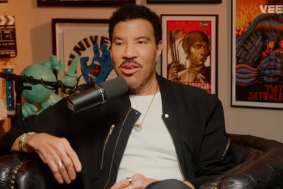 Lionel Richie offers new advice to celebrities amid Chappell Roan controversy