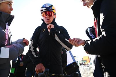 'It was like one of these horror crashes' – Tom Pidcock injures knee and wrist after crashing into ravine at Volta a Catalunya