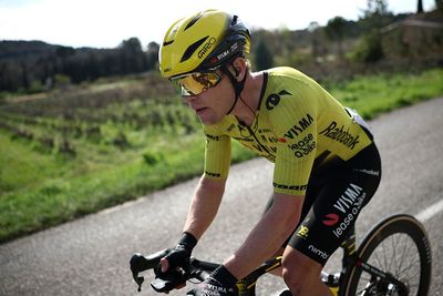 Visma-Lease a Bike rider disqualified from E3 Saxo Classic for taking tow from team car - Video