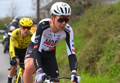 'My companions decided to gamble' – Florian Vermeersch disappointed at lack of cooperation after chasers let Mathieu van der Poel stay away in final kilometre of E3 Saxo Classic