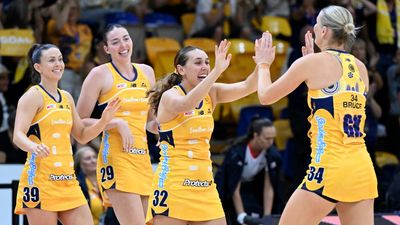 Lightning strikes twice in Super Netball thriller