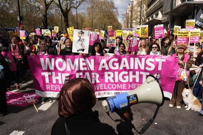 London anti far-right march – latest: Police brace for unrest as thousands of protesters descend on capital